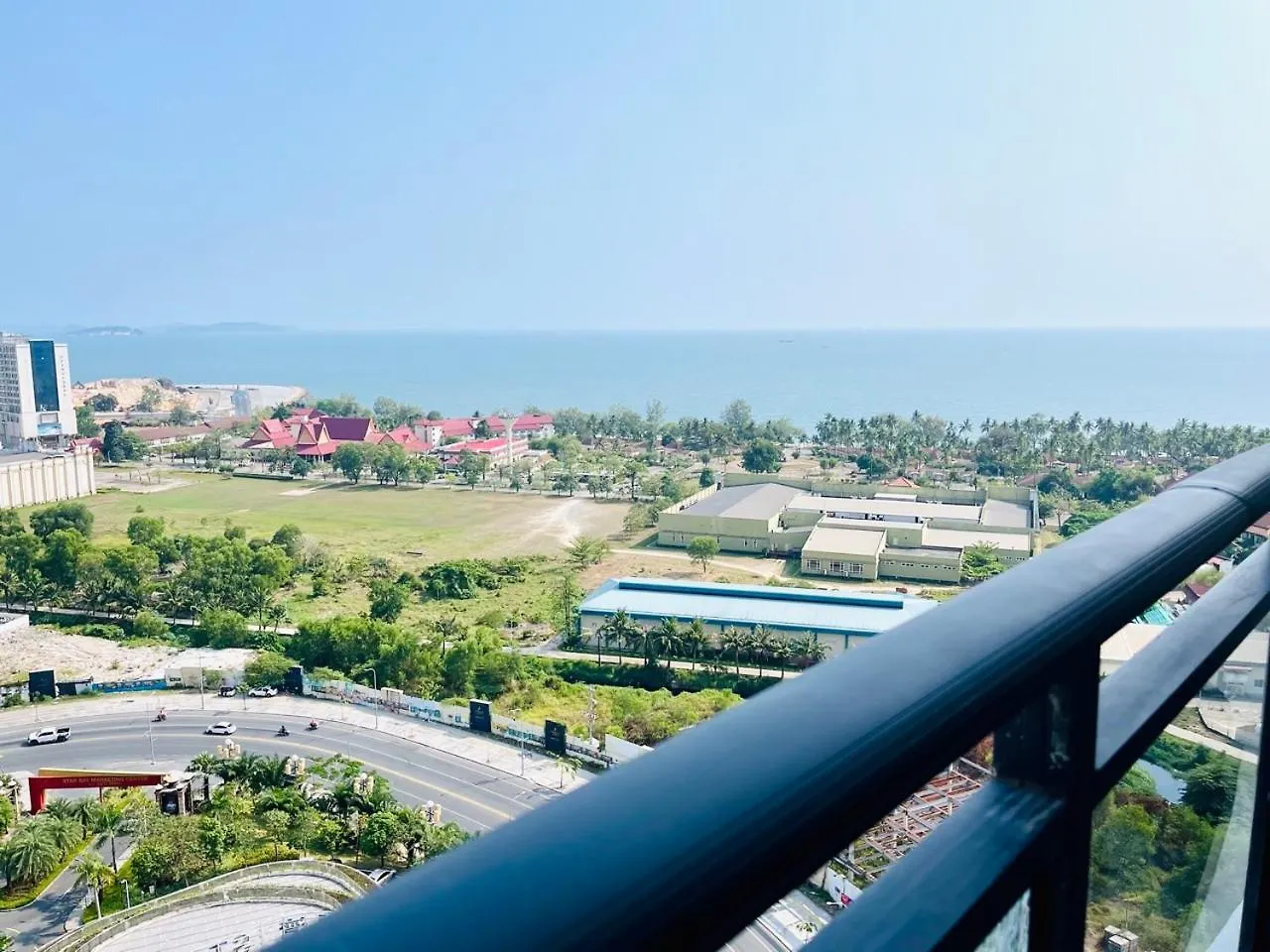 Star Bay Residence Sihanoukville - 400M To Sokha Beach